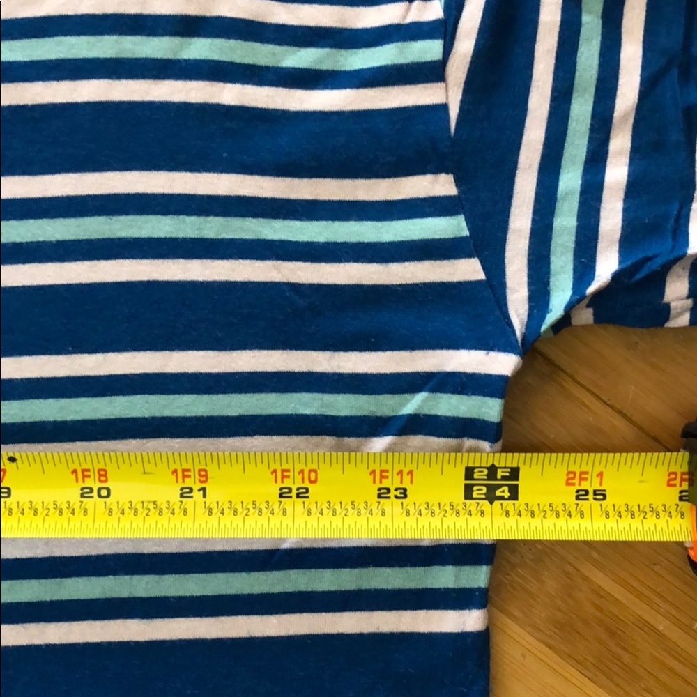 LuLaRoe striped Irma Top blue XS - Picture 6 of 6
